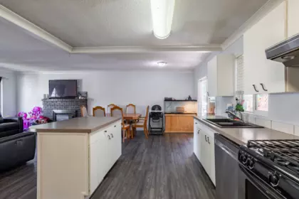 Kitchen Photo of 27582 31b Avenue, Langley, BC