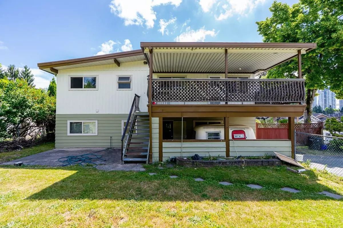 Living Room Photo of 5089 Inman Avenue, Burnaby, BC