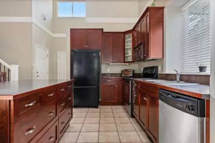Kitchen Photo of 35 45545 Tamihi Way, Chilliwack, BC