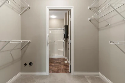 Laundry Room Photo of 35 45545 Tamihi Way, Chilliwack, BC