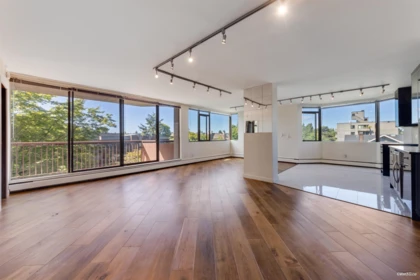 306 2445 W 3rd Avenue, Vancouver, BC, Vancouver — Apartment/Condo for sale