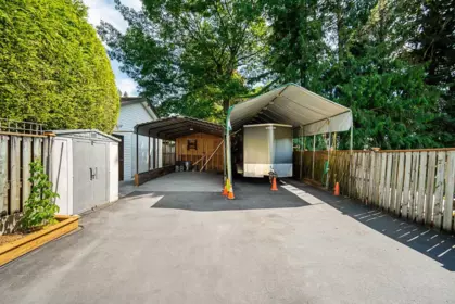Hot Tub / Spa Photo of 24762 58a Avenue, Langley, BC