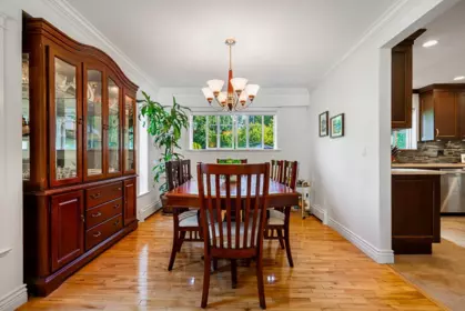 Kitchen Island Photo of 24762 58a Avenue, Langley, BC