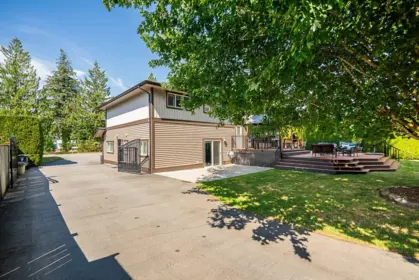 Mudroom Photo of 24762 58a Avenue, Langley, BC