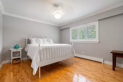 Powder Room Photo of 24762 58a Avenue, Langley, BC