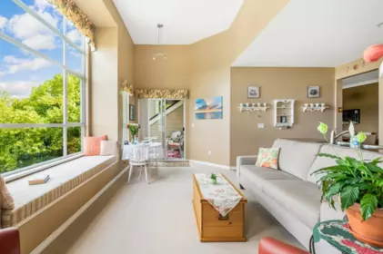 406 5280 Oakmount Crescent, Burnaby, BC, Burnaby — Apartment/Condo for sale