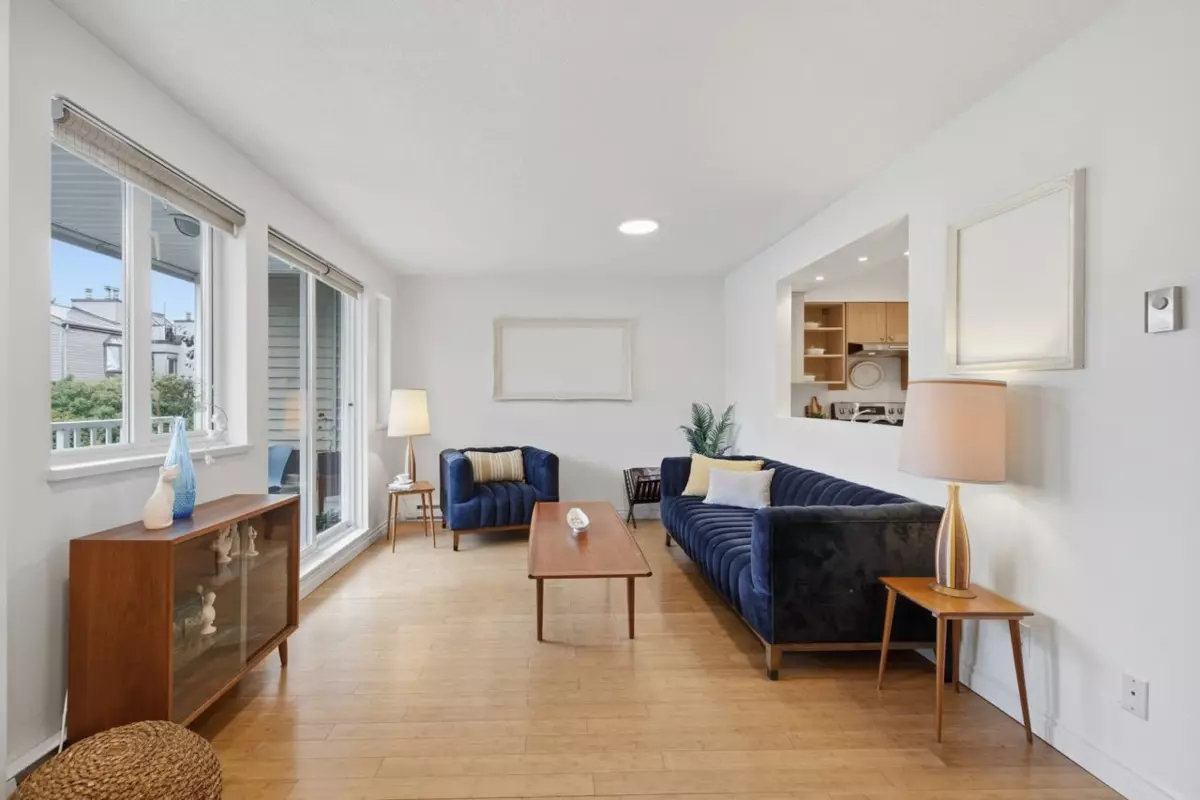 Living Room Photo of 12 1949 W 8th Avenue, Vancouver, BC