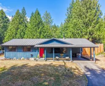 4746 Bosun Way, Pender Island, BC, Pender Island — Single Family Residence for sale