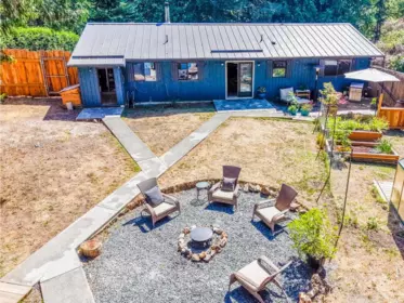 4746 Bosun Way, Pender Island, BC, Pender Island — Single Family Residence for sale