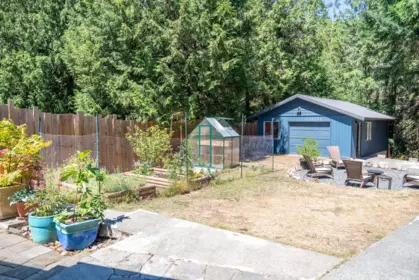 Front Yard Photo of 4746 Bosun Way, Pender Island, BC