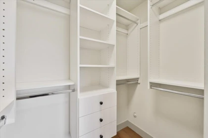 Hallway Photo of 3179 E 16th Avenue, Vancouver, BC
