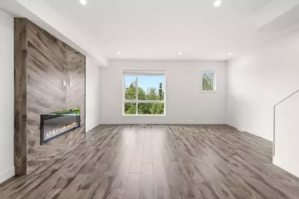 Kitchen Photo of 102 3423 Roxton Avenue, Coquitlam, BC