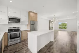 102 3423 Roxton Avenue, Coquitlam, BC