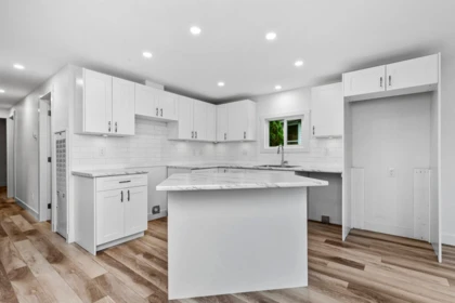 Breakfast Nook Photo of 10 34519 Lougheed Highway, Mission, BC
