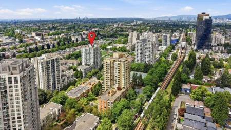 Outdoor Kitchen Photo of 1503 3520 Crowley Drive, Vancouver, BC