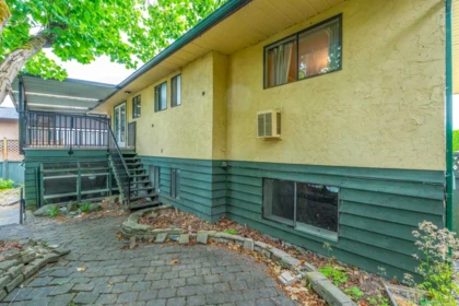 Fitness Center Photo Near 7132 Paulus Court, Burnaby, BC