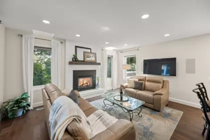 Breakfast Nook Photo of 2312 Hampshire Place, Abbotsford, BC