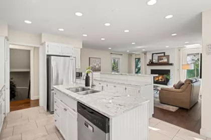 Guest Bathroom Photo of 2312 Hampshire Place, Abbotsford, BC