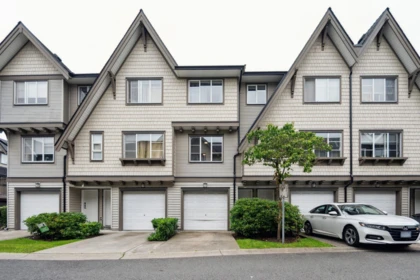 26 15871 85 Avenue, Surrey, BC, Surrey — Townhouse for sale