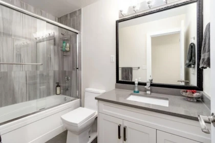 Primary Bathroom Photo of 3762 Wellington Street, Port Coquitlam, BC