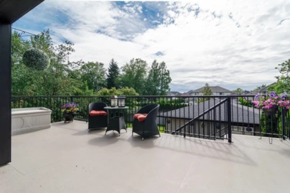 Entry Foyer Photo of 6459 184 Street, Surrey, BC