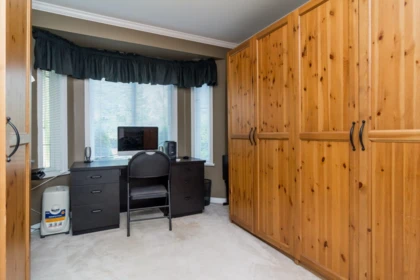 Office / Den Photo of 6459 184 Street, Surrey, BC