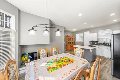 Kitchen Island Photo of 1 11495 Cottonwood Drive, Maple Ridge, BC