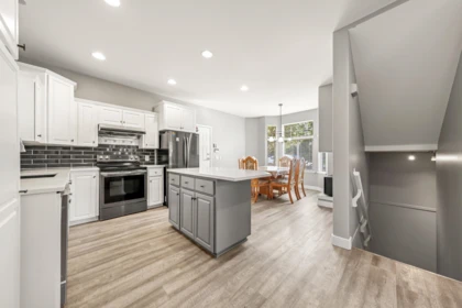 Kitchen Photo of 1 11495 Cottonwood Drive, Maple Ridge, BC