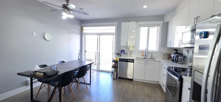Pantry Photo of 1 19753 55a Avenue Avenue, Langley, BC