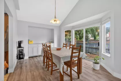 Breakfast Nook Photo of 14610 87 Avenue, Surrey, BC