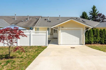 24 1190 Falcon Drive, Coquitlam, BC, Coquitlam — Townhouse for sale