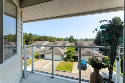 Kitchen Photo of 24 1190 Falcon Drive, Coquitlam, BC