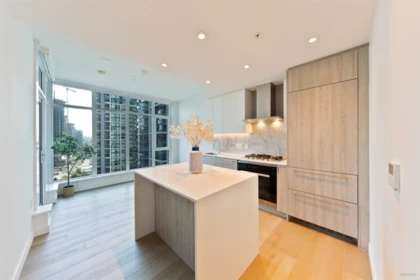1608 2288 Alpha Avenue, Burnaby, BC, Burnaby — Apartment/Condo for sale
