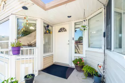 Garden / Landscaping Photo of 206 16031 82 Avenue, Surrey, BC