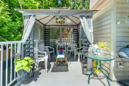Mudroom Photo of 206 16031 82 Avenue, Surrey, BC