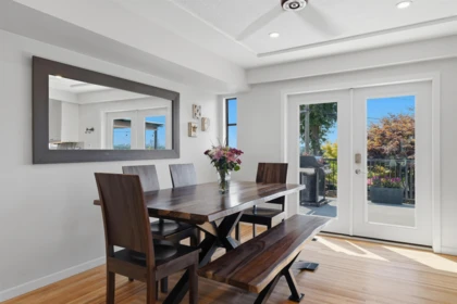 Kitchen Photo of 6876 Hycrest Drive, Burnaby, BC