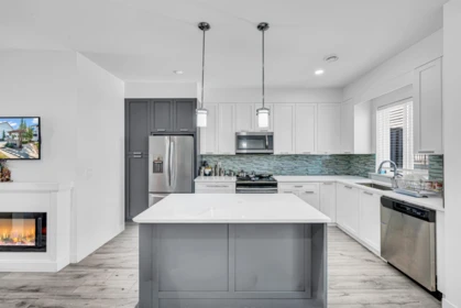 Dining Area Photo of 32 5867 129 Street, Surrey, BC