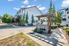 32 5867 129 Street, Surrey, BC