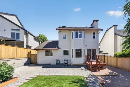 290 Santiago Street, Coquitlam, BC, Coquitlam — Single Family Residence for sale