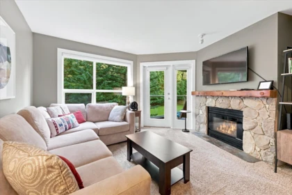 345 4800 Spearhead Drive, Whistler, BC, Whistler — Apartment/Condo for sale