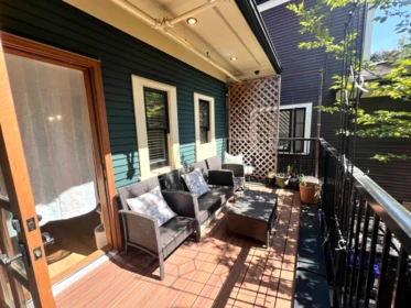 Breakfast Nook Photo of 3 1150 Comox Street, Vancouver, BC