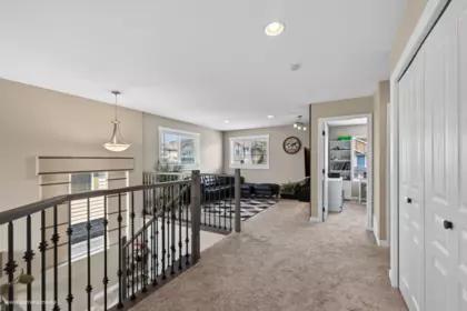Guest Bathroom Photo of 10095 241a Street, Maple Ridge, BC