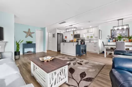 Kitchen Photo of 175 1840 160 Street, Surrey, BC