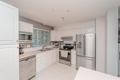 330 2750 Fairlane Street, Abbotsford, BC, Abbotsford — Apartment/Condo for sale