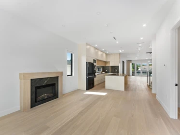 1 8633 12th Avenue, Burnaby, BC, Burnaby — Half Duplex for sale