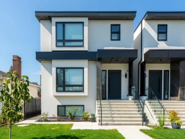 1 8633 12th Avenue, Burnaby, BC, Burnaby — Half Duplex for sale