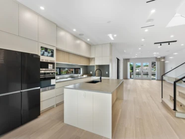 Kitchen Photo of 1 8633 12th Avenue, Burnaby, BC