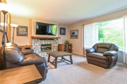 Primary Bedroom Photo of 20663 39 Avenue, Langley, BC