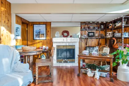 Breakfast Nook Photo of 18701 88 Avenue, Surrey, BC