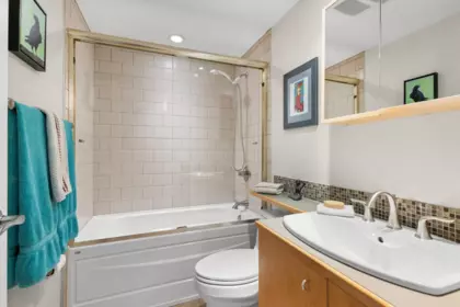 Guest Bathroom Photo of 309 1535 Nelson Street, Vancouver, BC